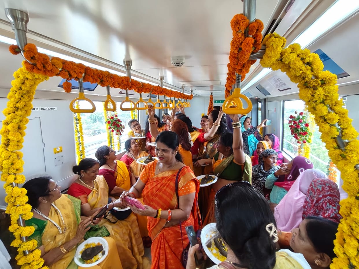 Indore: On the pretext of Devi Ahilya Jayanti, the government left no stone unturned to woo women