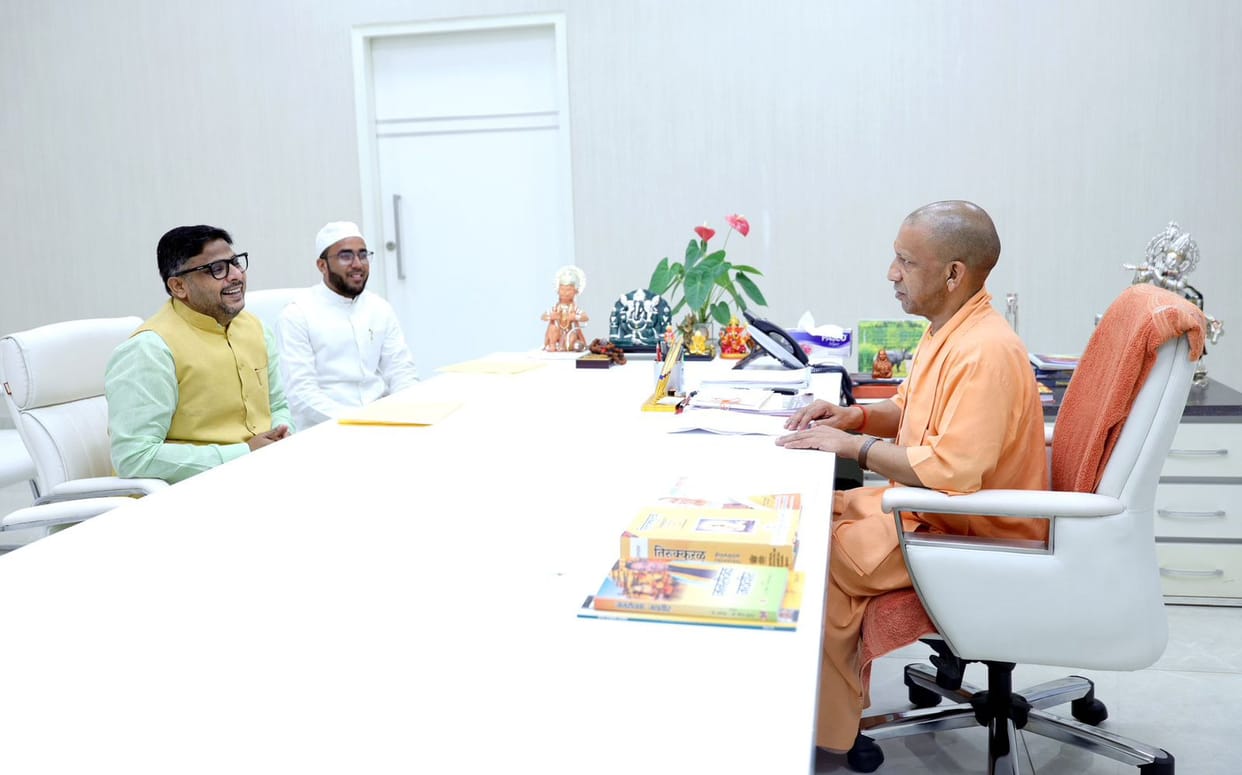 Lucknow: Kunwar Basit Ali met the CM, said- action should be taken against those who spread rumours on Bakrid