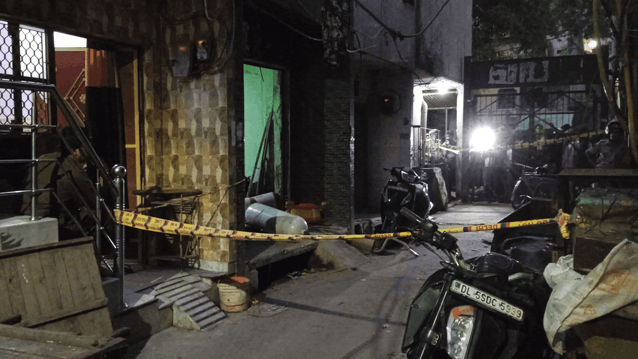CNG cylinde exploded in Nand Nagri