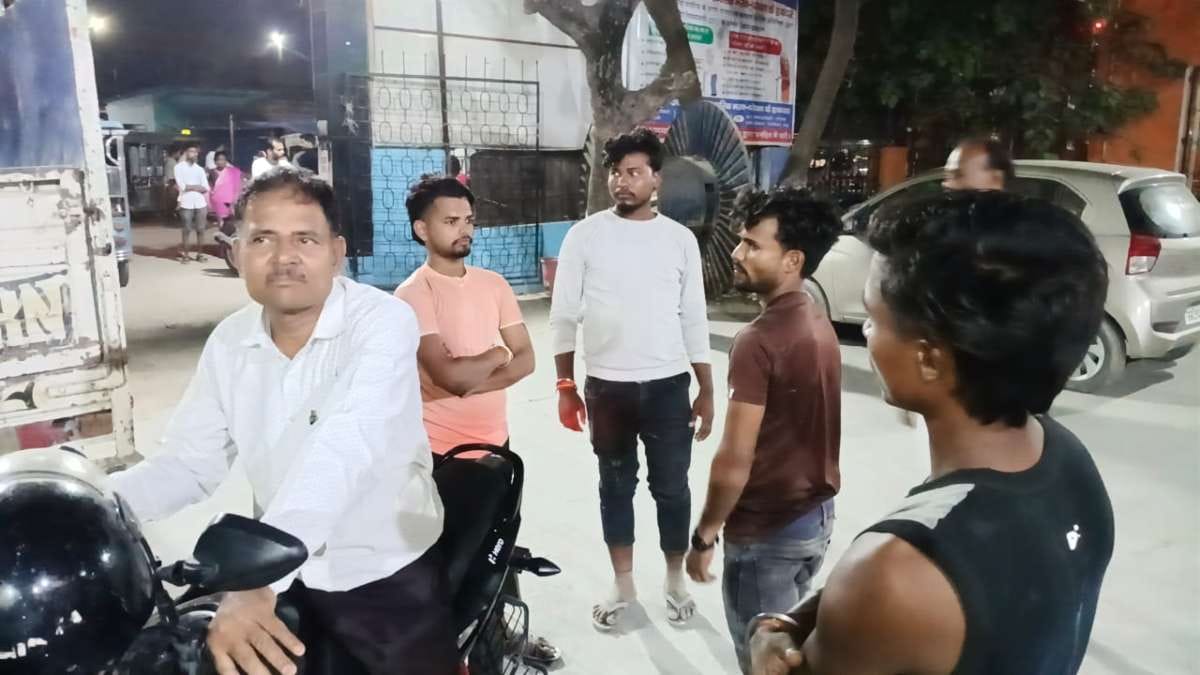 Half-burnt body found in field; sensation in the area, police engaged in investigation
