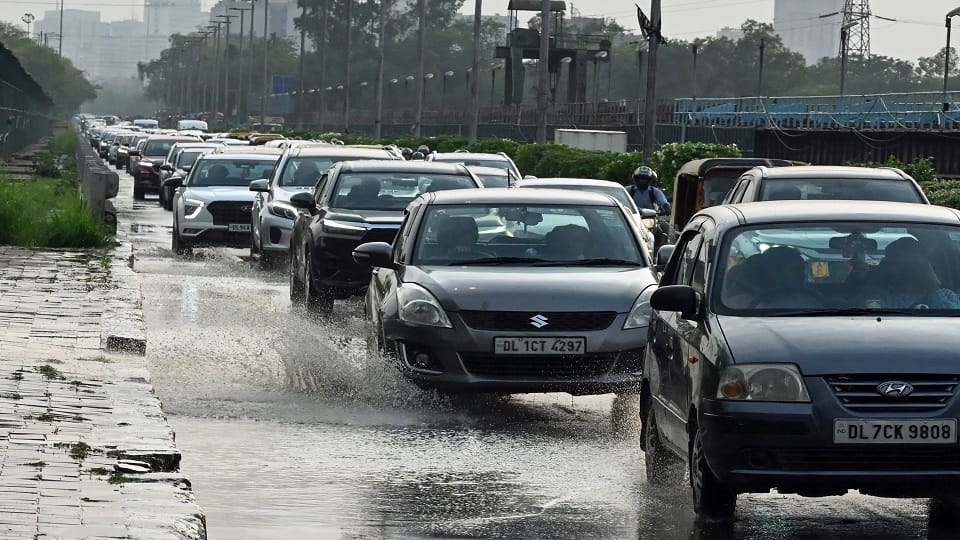 Yellow alert for two days of rain in Delhi June started with thunderstorm and rain
