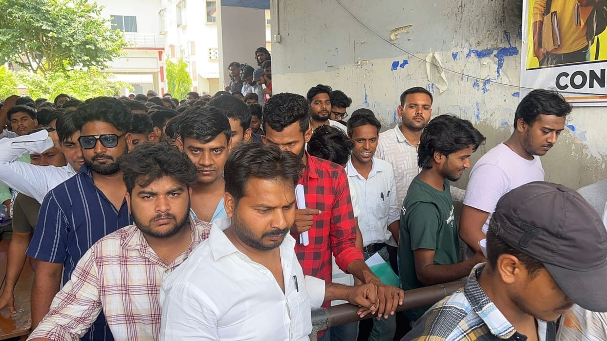 Joint B.Ed entrance exam concluded,candidates arrived from Bihar