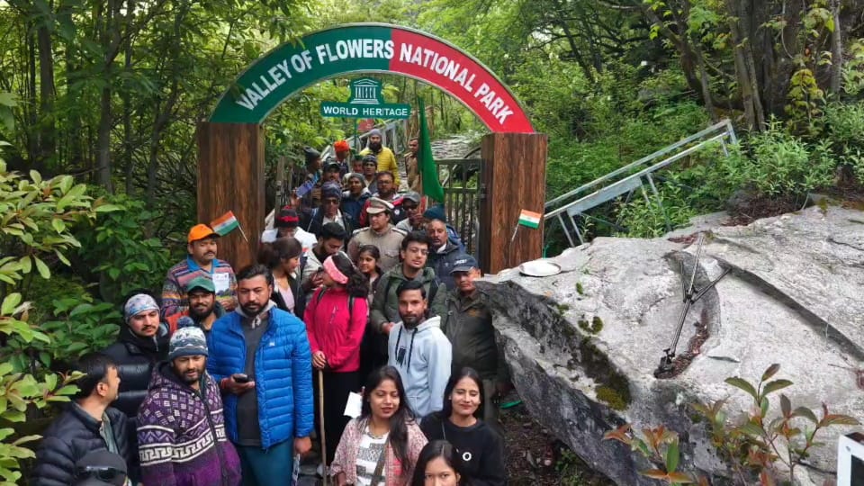 Uttarakhand Famous Valley of Flowers opens for tourists Today 49 tourists left in first group