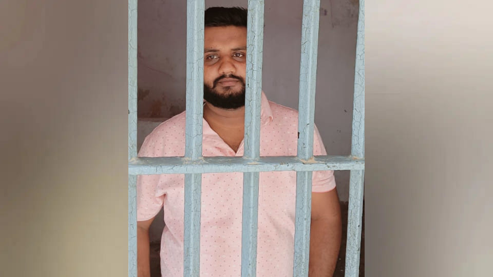 In Gorakhpur, One accused arrested for firing on the finance company manager who went to ask for installment