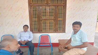 Newlywed couple from Pratapgarh who went for honeymoon goes missing, chaos among family members
