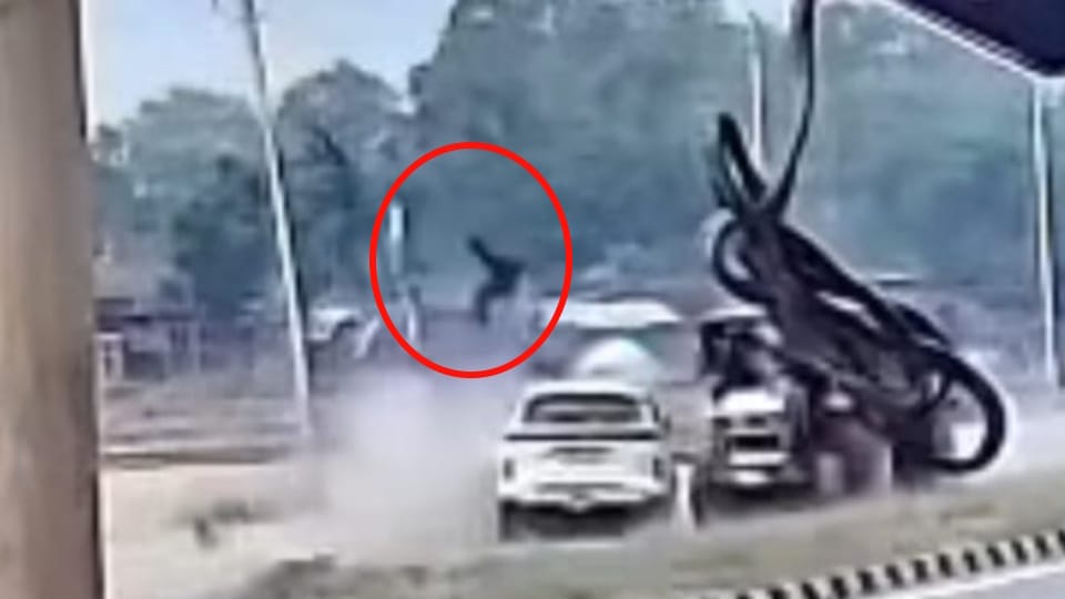 Two young men flew 15 feet up after being hit by a car on Gorakhpur-Varanasi highway Two friends were dragged