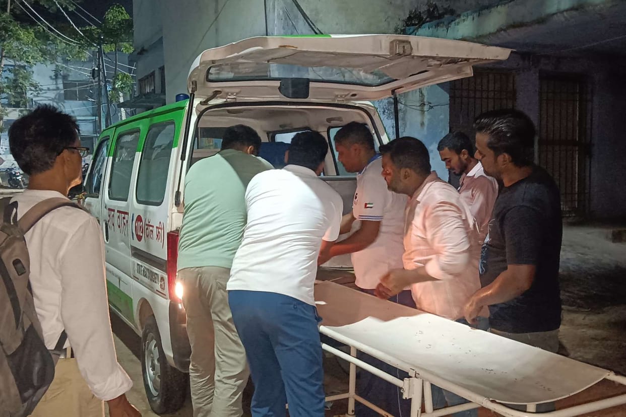 Bihar: 65-year-old man dies in a road accident in Vaishali, villagers block the road
