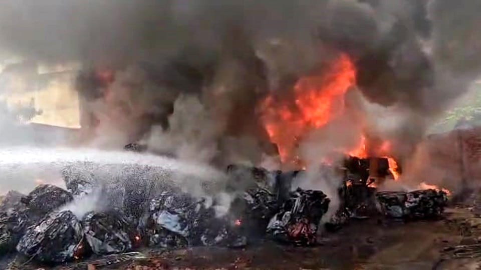 Huge fire breaks out in scrap warehouse