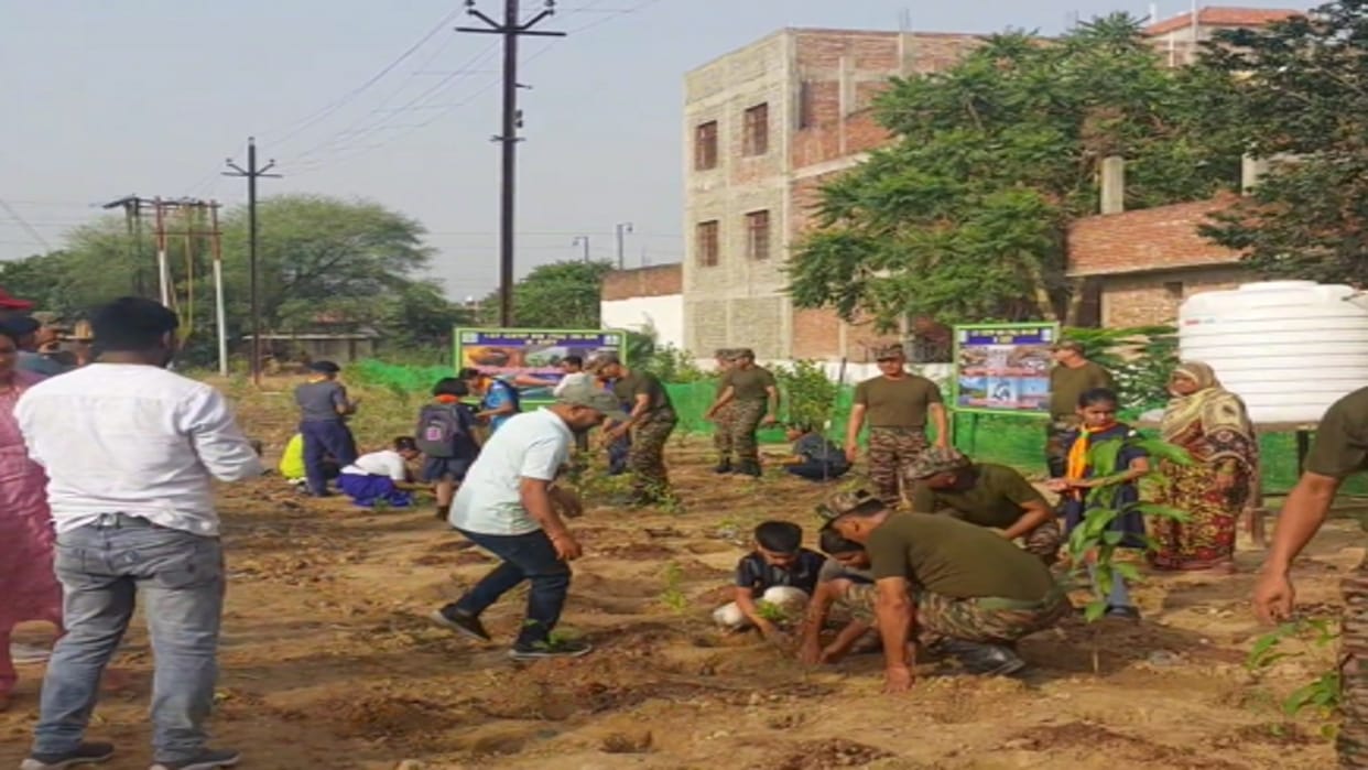 NCR Railway: One lakh saplings planted in one day for environmental protection