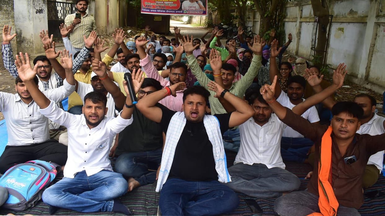 Maha Dharna for June 2 bread on Monday at Education Service Commission, administration gears up