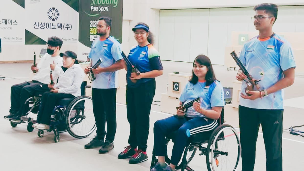 Sports sumedha pathak won bronze medal in world para shooting