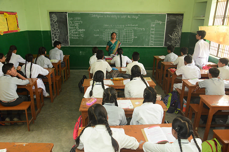 UP Teacher Transfer Online process Begin for Government Teacher, Aided Colleges Still Offline news in Hindi