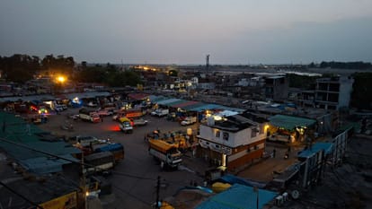 After Operation Sindoor, Sirens Rang Again In The City, Black Out - Amar Ujala Hindi News Live - Blackout In J&k:ऑपरेशन सिंदूर के बाद शहर में फिर बजे सायरन... हुआ ब्लैक आउट;