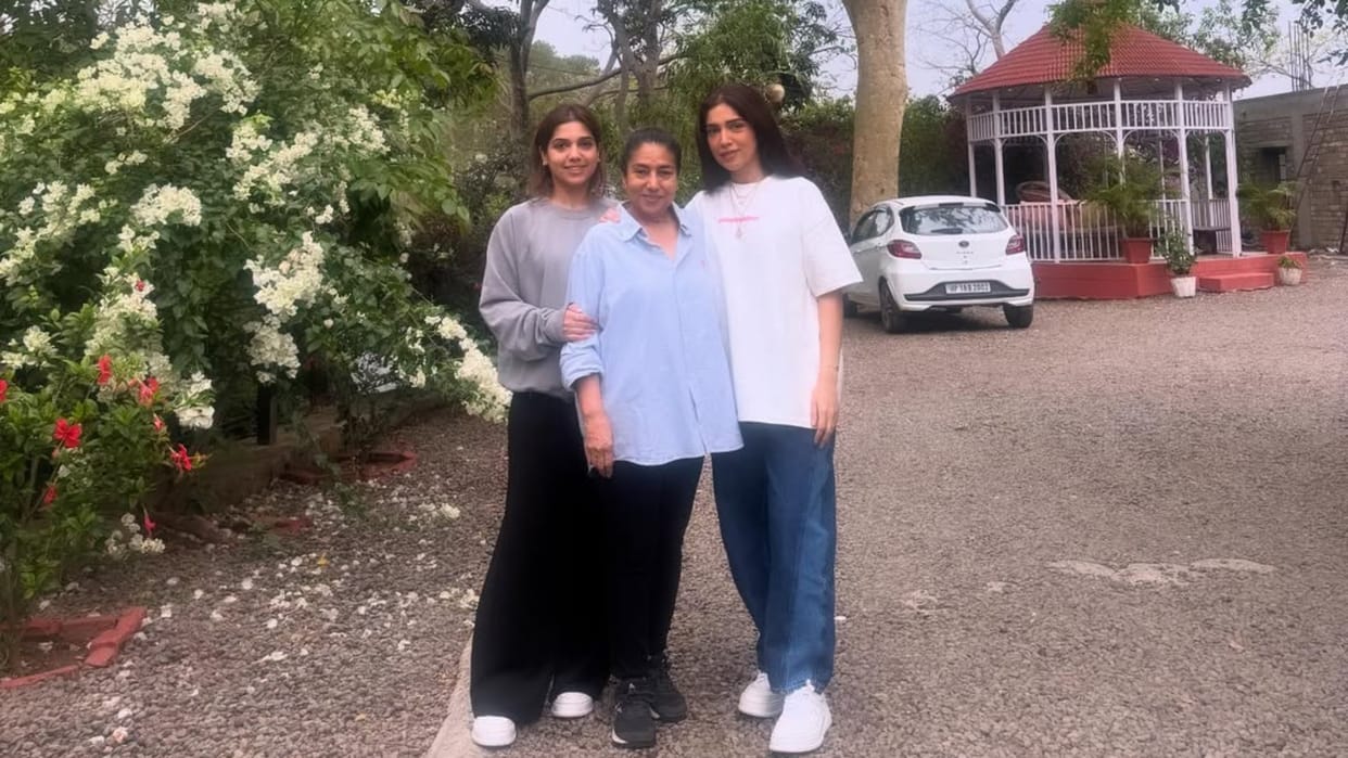 bhumi pednekar vacation with family Samiksha share photos and video from Nahan District Sirmaur