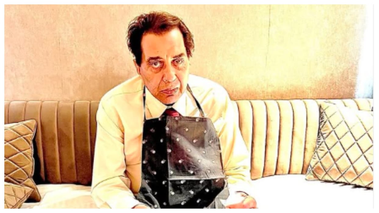 bollywood actor dharmendra film set update funny caption fans react