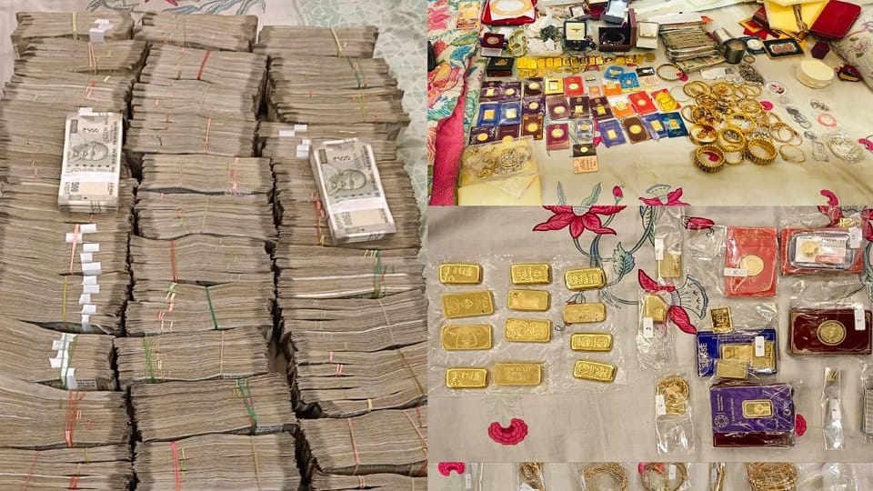 CBI seizes gold and cash from IRS officer house Amit Kumar Singhal