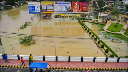 Northeast India Flood Landslides more than four lakh people affected death toll surging know hindi updates