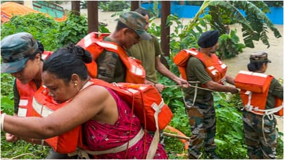 Northeast India Flood Landslides more than four lakh people affected death toll surging know hindi updates