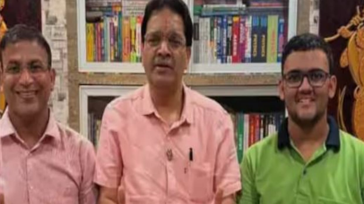 JEE Advanced 2025: Kota’s Rajit Gupta Tops the Nation, Creates History, Secures AIR-1 in JEE Advanced 2025