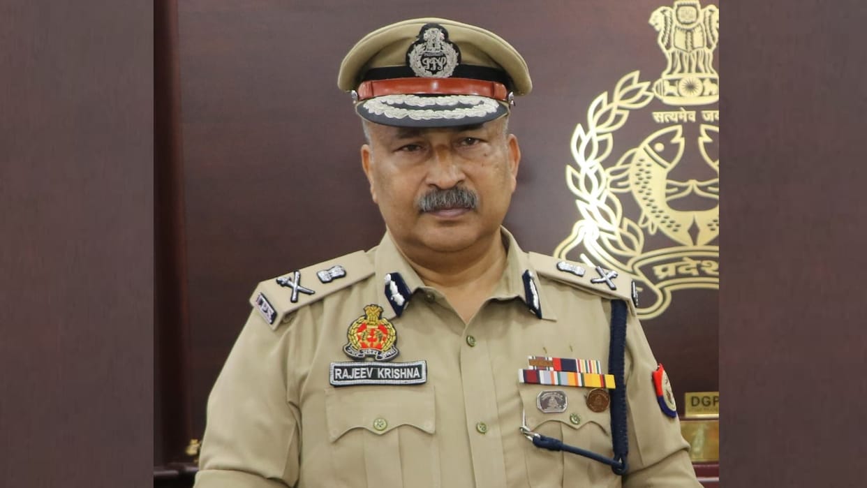 UP: Major late-night transfers in the police department, nine IPS officers, including the captains of seven di