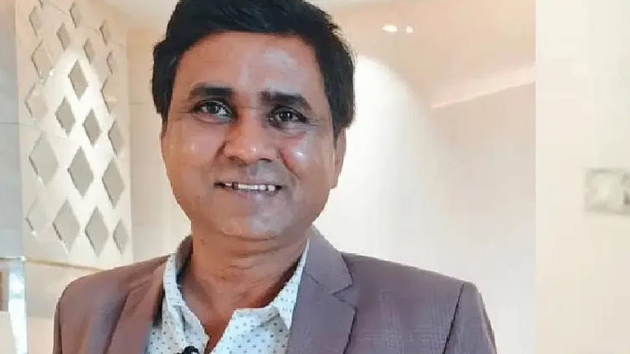 Monalisa fame director Sanoj mishra demands to arrest victim waseem rizvi soon