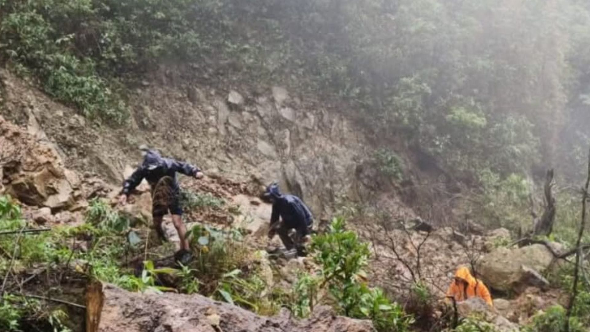 Indore Couple Missing News Husband Body Found After 10 Days, Search Intensifies for Missing Wife Amid Rain