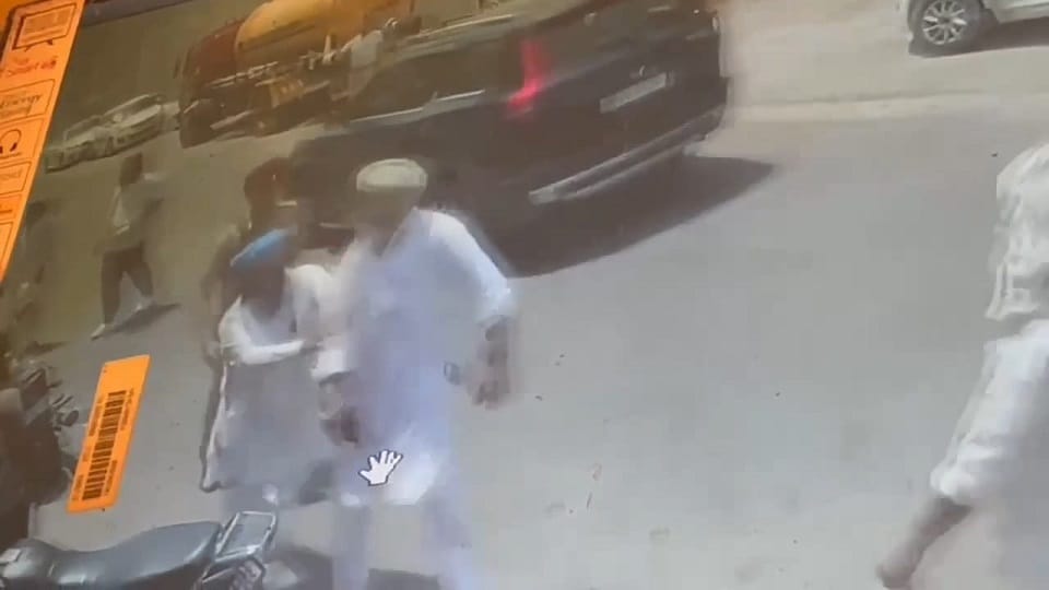 In a dispute over sewerage, the mayor took out his pistol