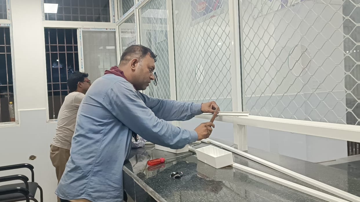 Bihar: Work to clean the model hospital before the arrival of the health minister