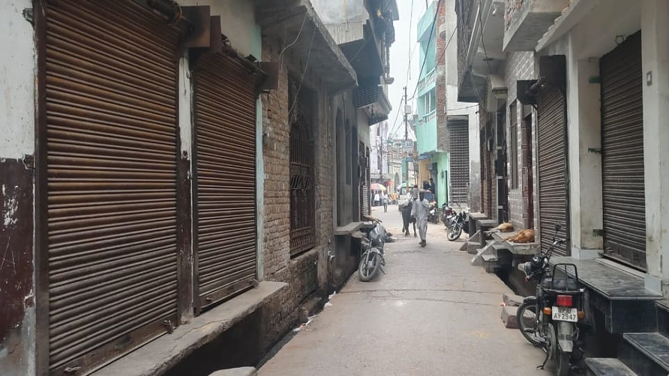 Meat shops closed in Atrauli