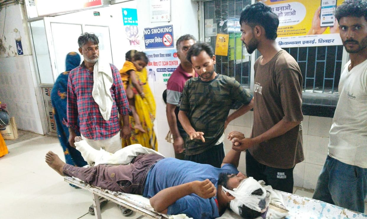 Bihar News: Woman dies in road accident in Sheohar, four in critical condition