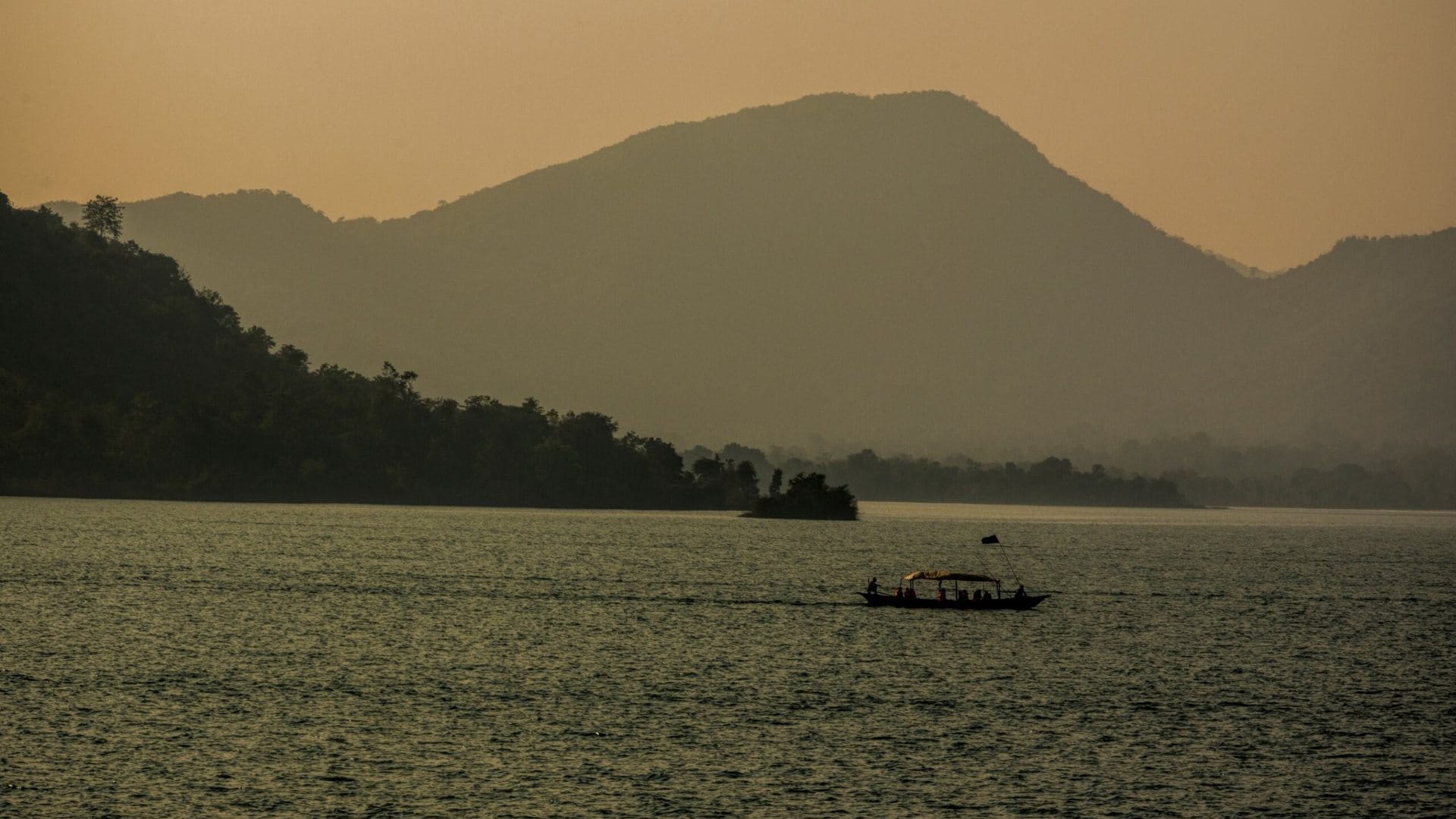 Dalahi Pond India Mysterious Pond Where Water Rises When You Clap Check location Key details in hindi