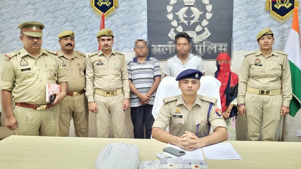 Honey trap and robbery gang exposed