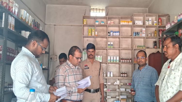 CG: औषधि परीक्षण में 3 दवाएं अमानक, नशीली दवाओं के खिलाफ छापेमारी तेज,दुकानदारों पर कोटपा एक्ट के तहत जुर्माना