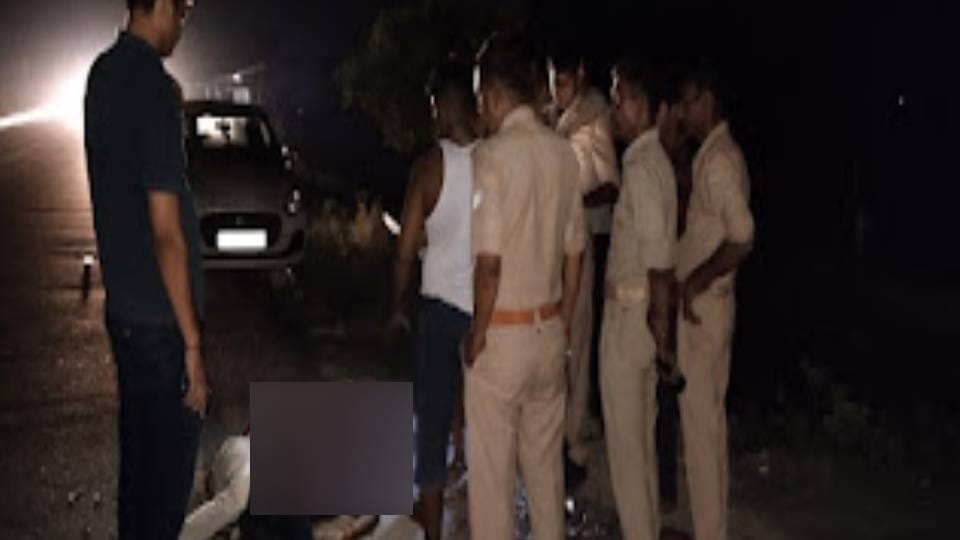 Two bike riders died after being hit by unknown vehicle in Gonda