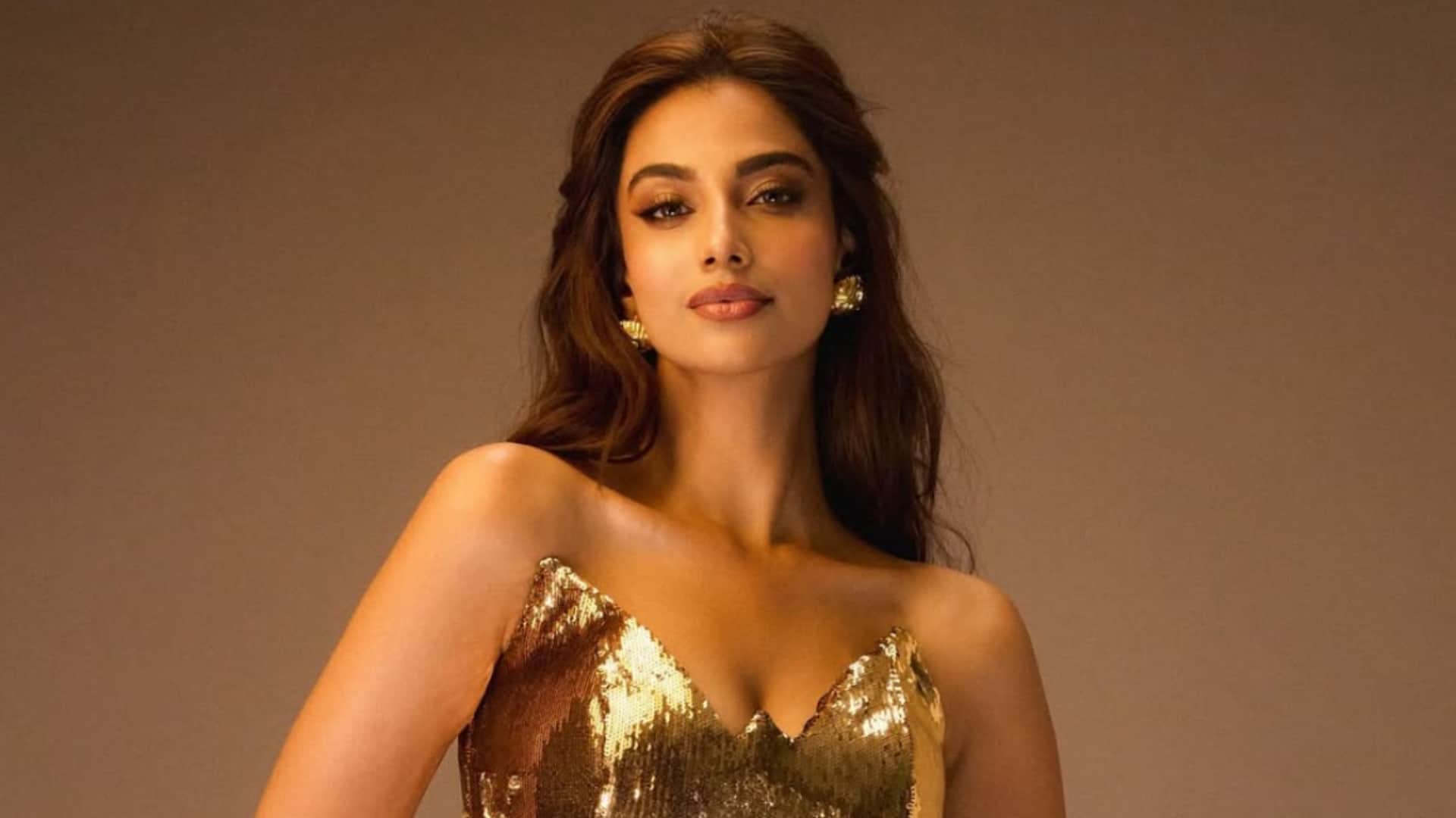 Meenaakshi Chaudhary Replaced Sreeleela In Two South Films