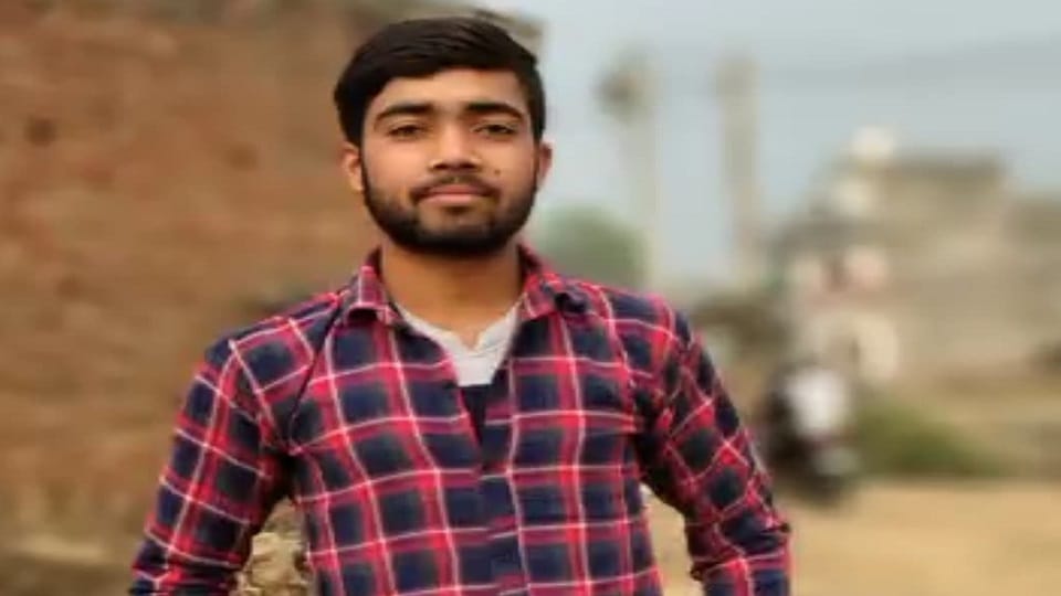 Son dies and mother injured after being hit by inspector Bolero car