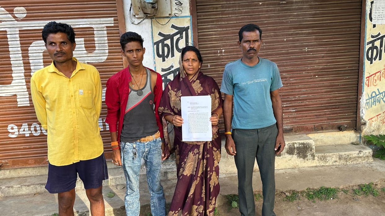 Villagers beat up husband, wife and sons during a meeting in Kanker