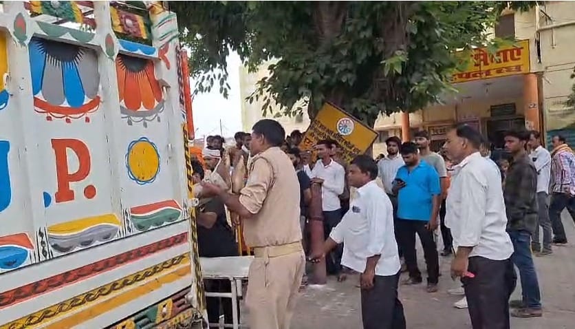 Two bike riders collided head on three including mother son died accident one injured