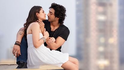 Saiyaara Day 18 Box Office Collection: Ahaan Panday and Aneet Padda Movie Enters in 300 cr Club Know Earning