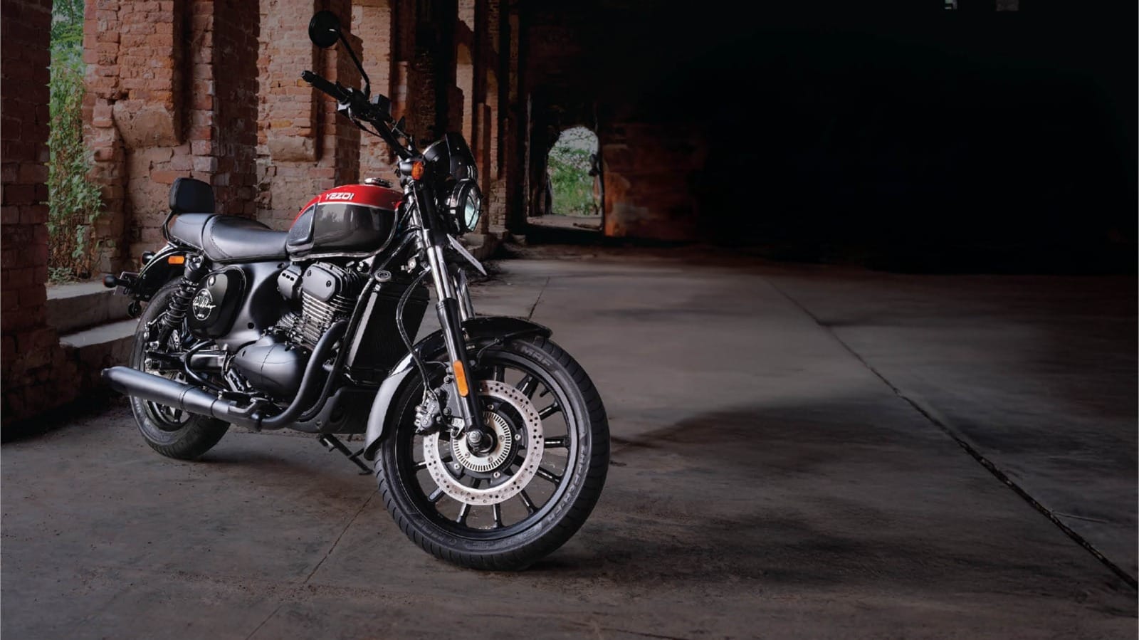 Yezdi Adventure 2025 Model Launched in India Know Price Features Specifications