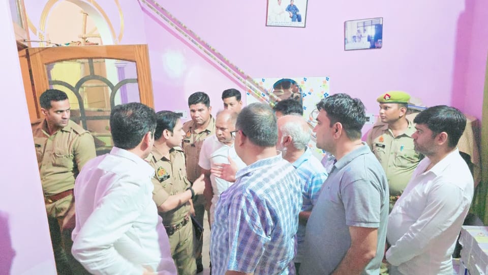 UP Crime News Leader Son Shot Dead by Gunshot to Head Details News in Hindi