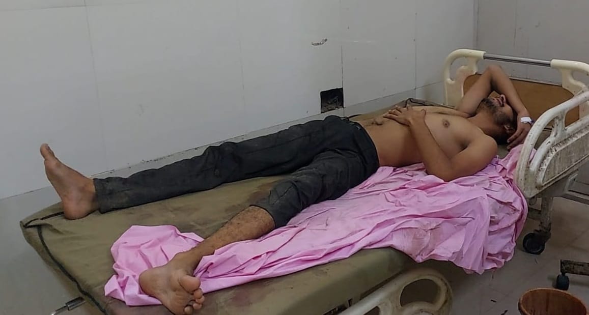 Unemployment and love lover's condition became such that he had to be admitted to the hospital