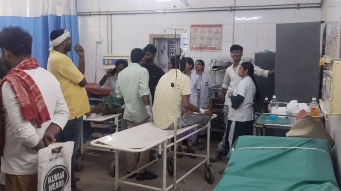 Shot fired in dispute between children in chandauli old man injured referred
