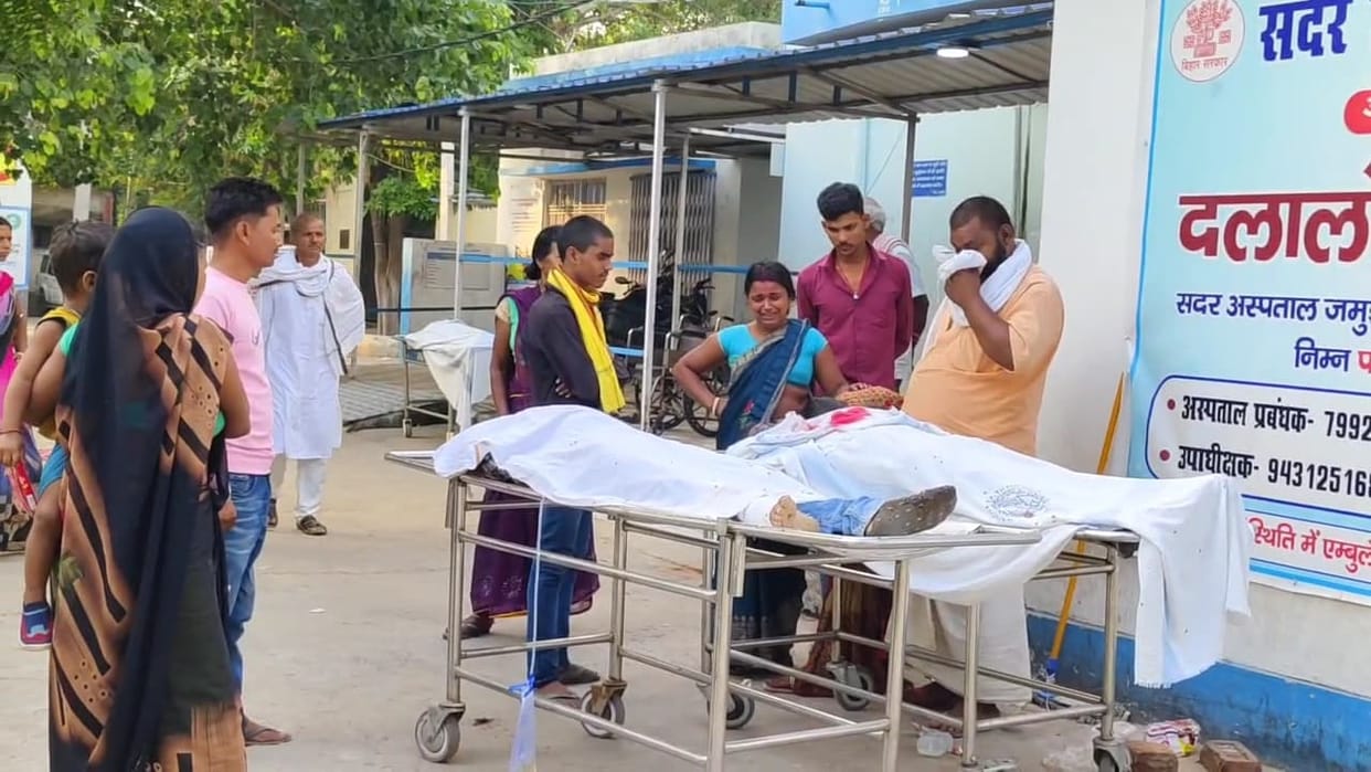 Bihar News: Two youths died in an accident on the highway in Jamui; Pickup-Bullet collided