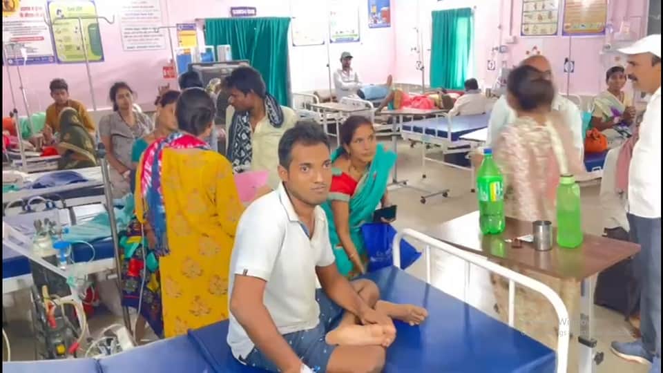 Diarrhea wreaks havoc health emergency like situation in Bitkuli village panic among villagers in Bhatapara