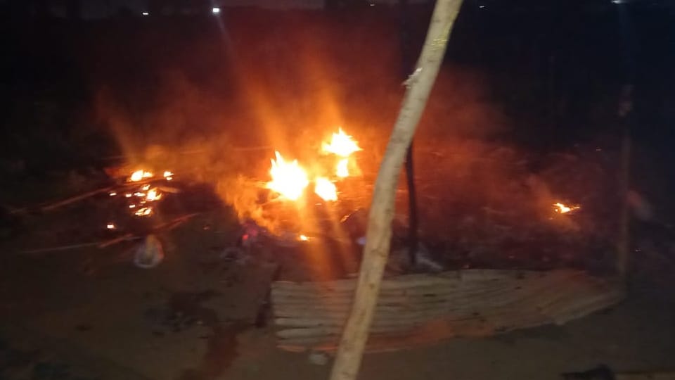 Haridwar News Fire broke out in  hut built in Gaurishankar parking three-year-old child sleeping inside died