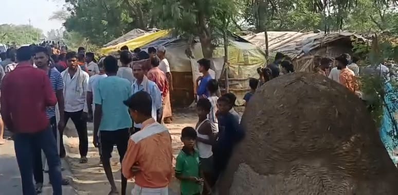 Hardoi Murder old woman was killed while going home after selling khoya chased and shot accused is absconding