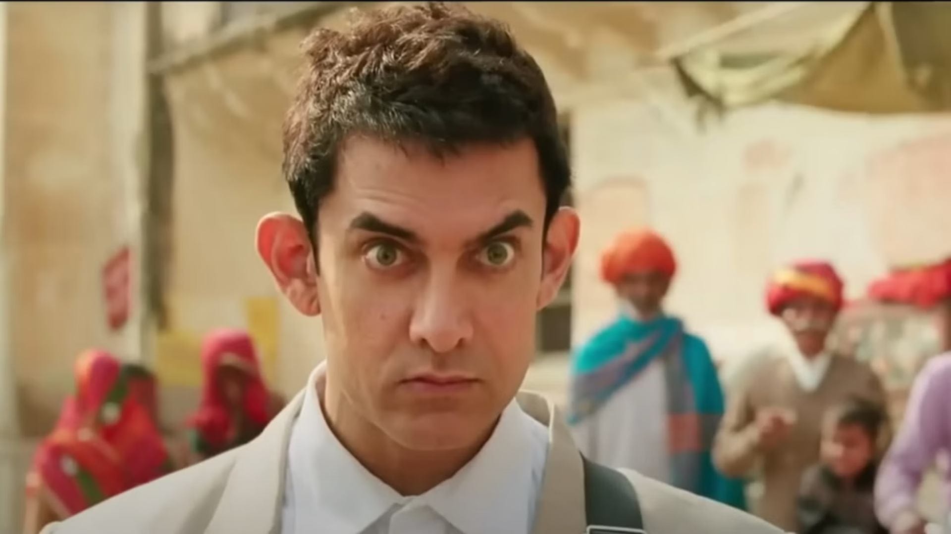 Aamir Khan Films Promotion Style Sell Vada Pav Hairstyle Looks Bhojpuri Language Sitaare Zameen Par Dhoom 3 PK