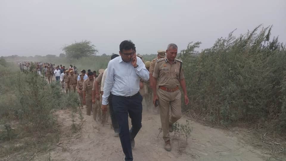 Four teenage girls drowned in yamuna in front of aunt in Agra