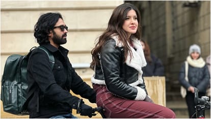 Shanaya Kapoor Vikrant Massey Starrer Aankhon Ki Gustaakhiyan First Poster Out